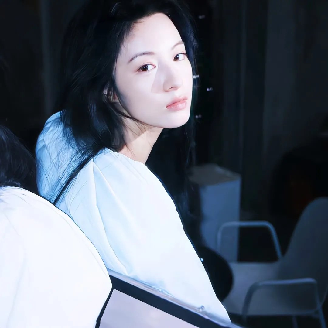 男人嬉春