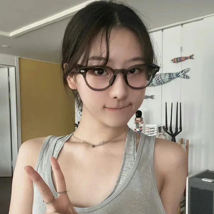 早餐时女歌迷快闪